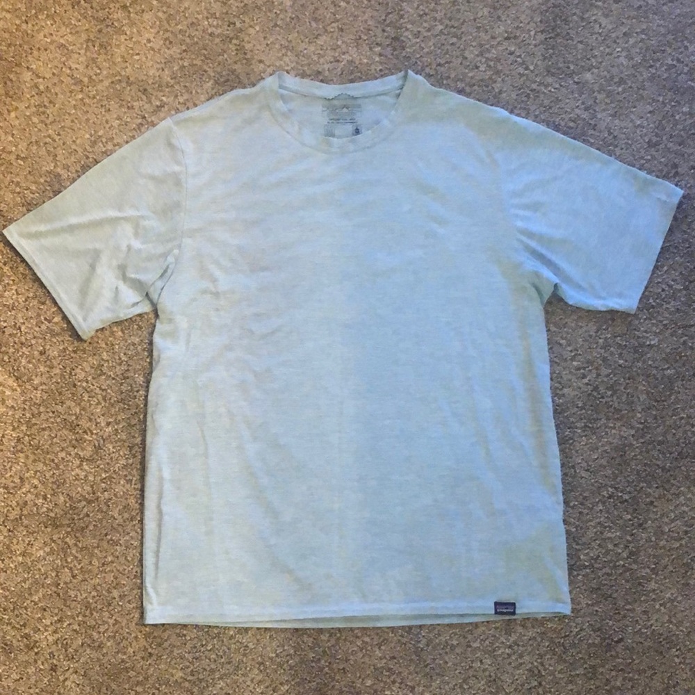 Men’s Patagonia Capilene Cool Daily - Medium - light blue